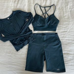 Alo yoga - soft Blue set XS